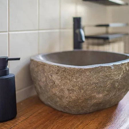 Apartment Olive - Scandi - Kingsize - Free Parking *