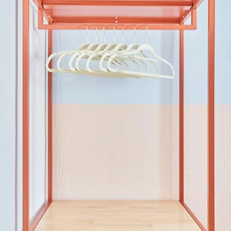 Olive - Scandi - Kingsize - Free Parking