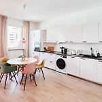Olive - Scandi - Kingsize - Free Parking * Hanôver