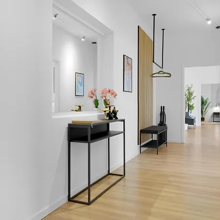 Olive - Scandi - Kingsize - Free Parking Hannover