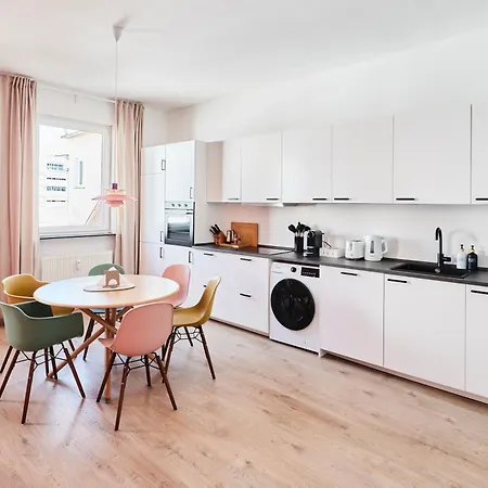 Olive - Scandi - Kingsize - Free Parking * Hanôver