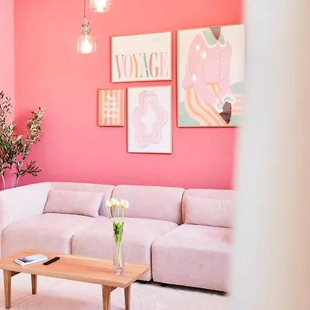 Olive - Scandi - Kingsize - Free Parking